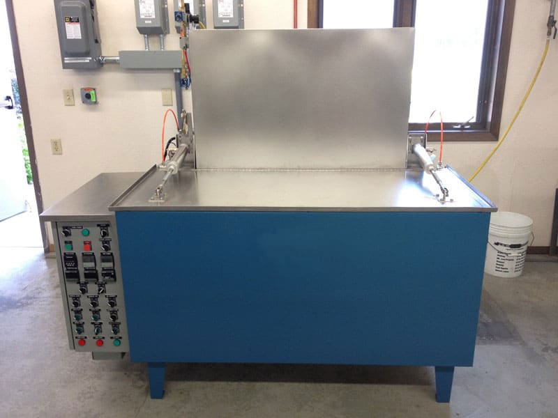 Constant temperature CNC ultrasonic cleaning machine